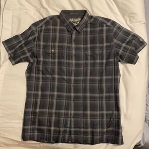 Short sleeved button down